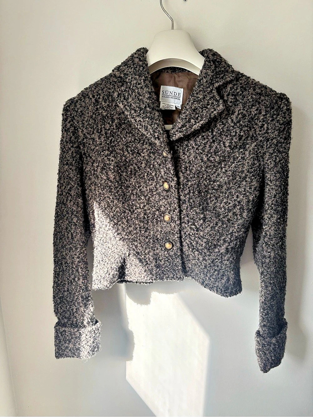 Cropped 100% Wool Blazer (Made In Canada)